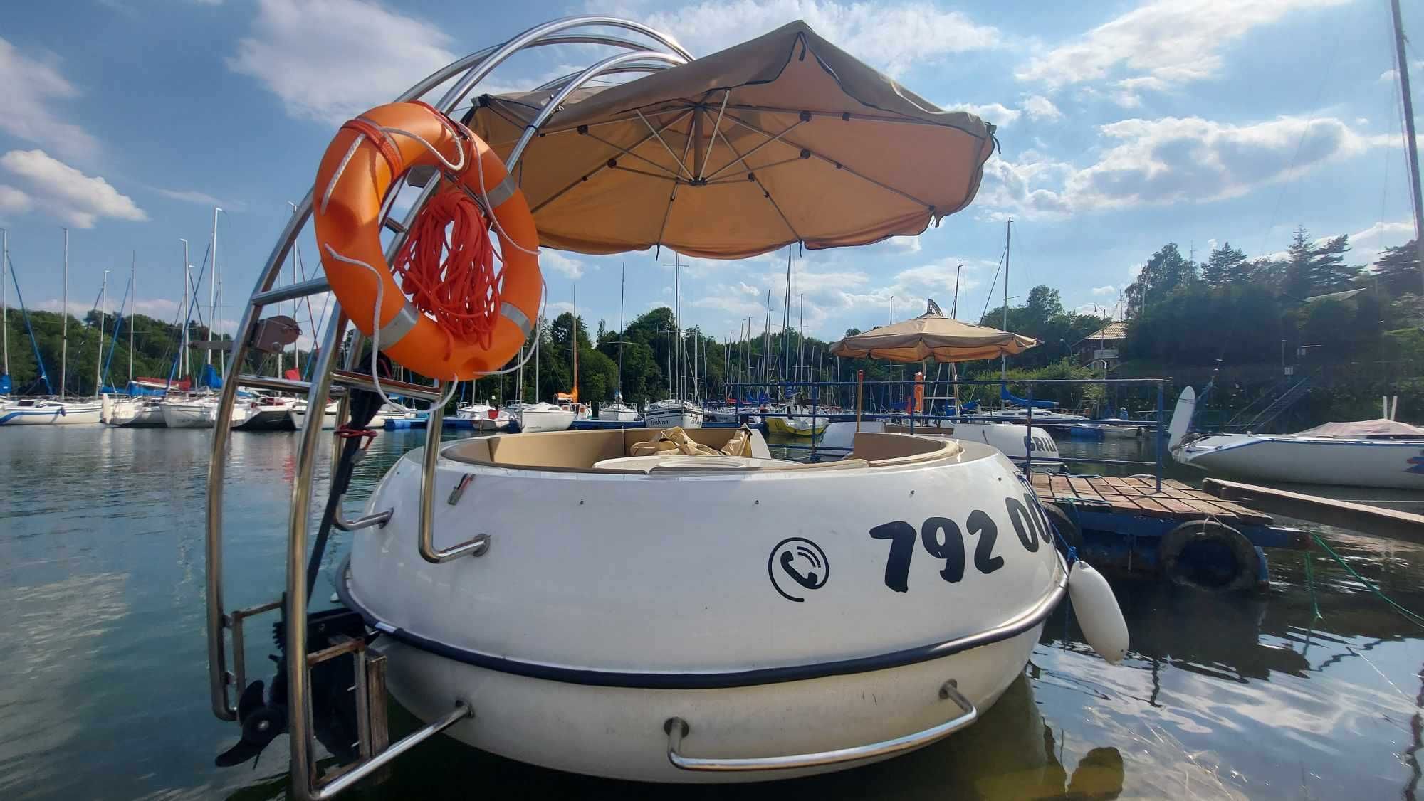 Łódka typu donut z grillem w środku 12-osobowa