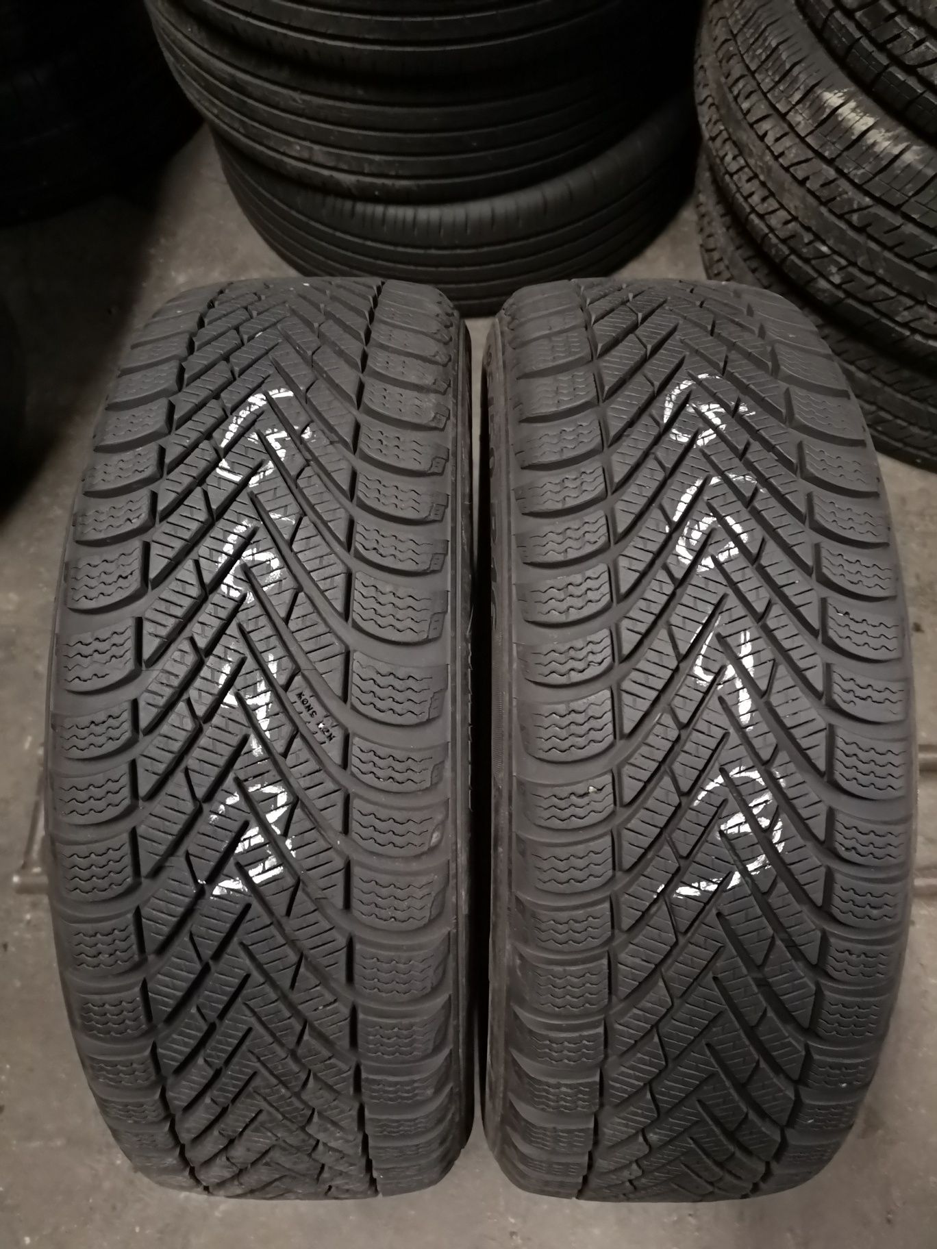 Opony zimowe 185/50/16 Pirelli Cinturato Winter 2szt 7,8mm