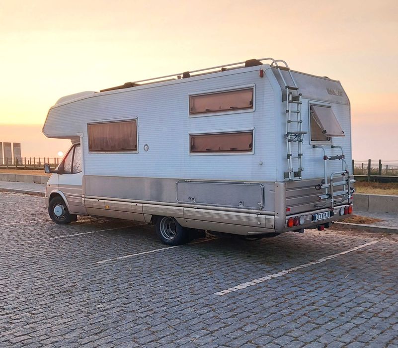 Autocaravana Laika Ecovip 2, Ford Transit 2.5 TD, Série Ouro,6 lugares