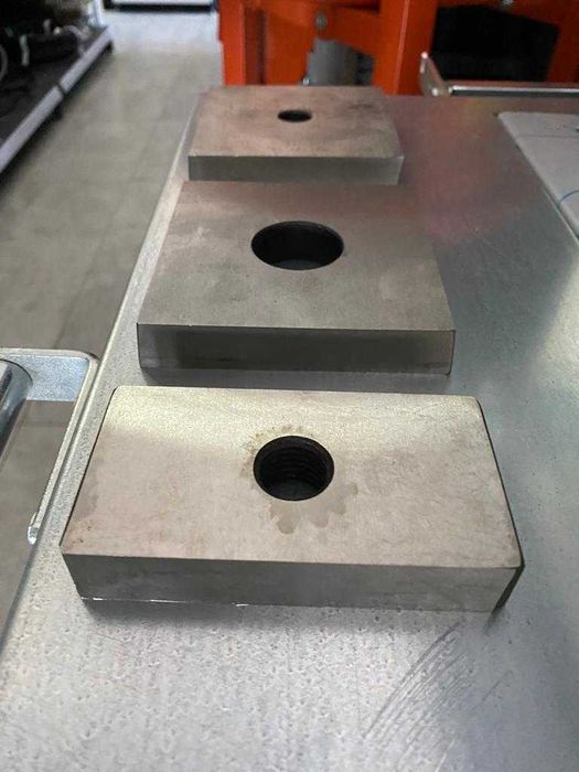 Nóź do nożyc elektrycznych ZREMB NM4-40 FAMAZ gilotyna mechaniczna