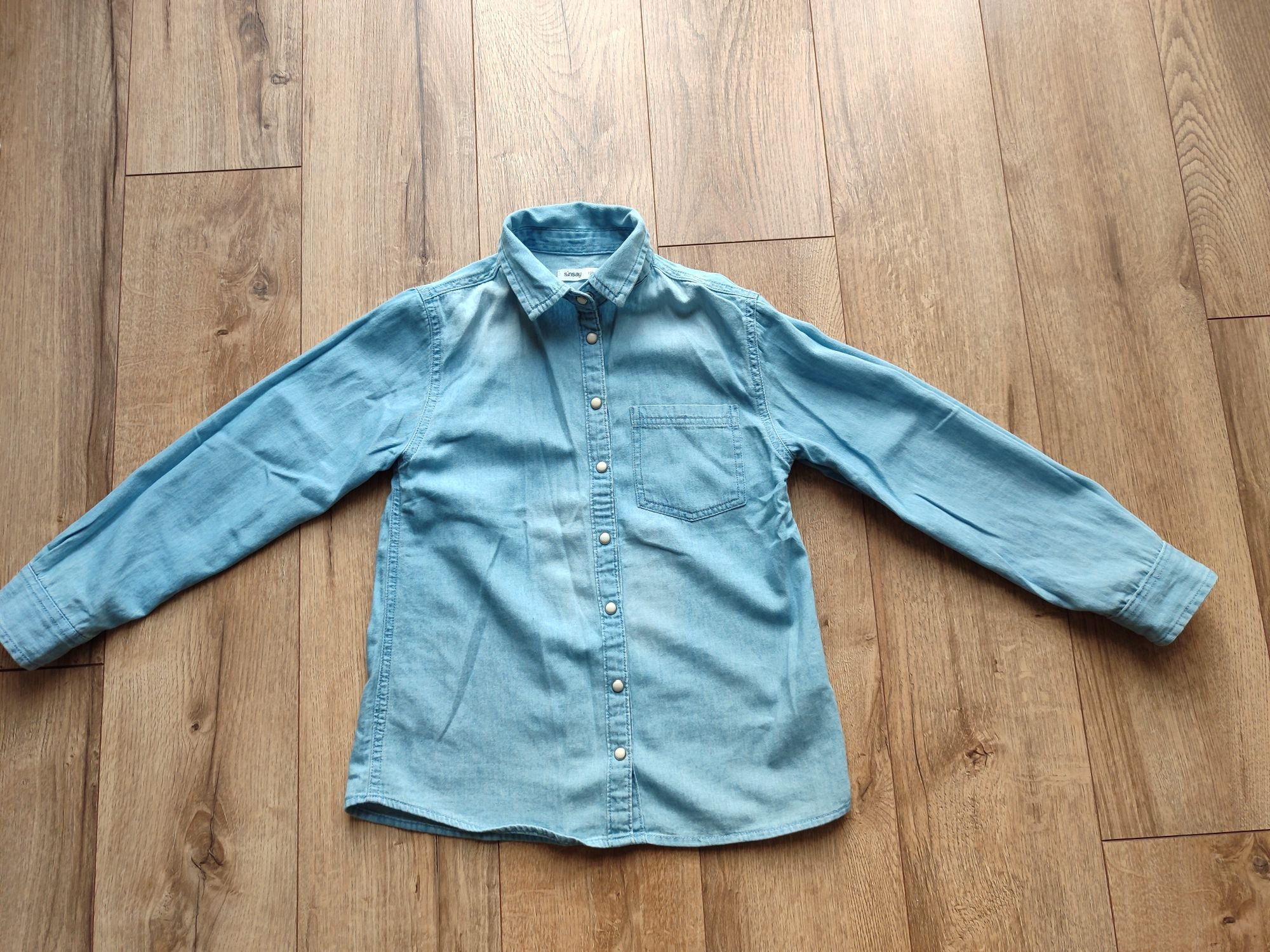 Rozpinana niebieska jeansowa bluzka 128 Sinsay długi rękawek