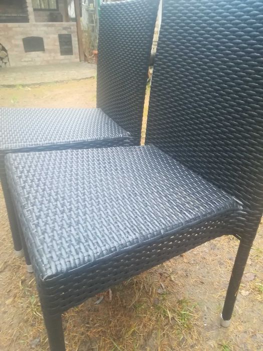 Zestaw mebli ogrodowych stół + 6 ksrzeseł