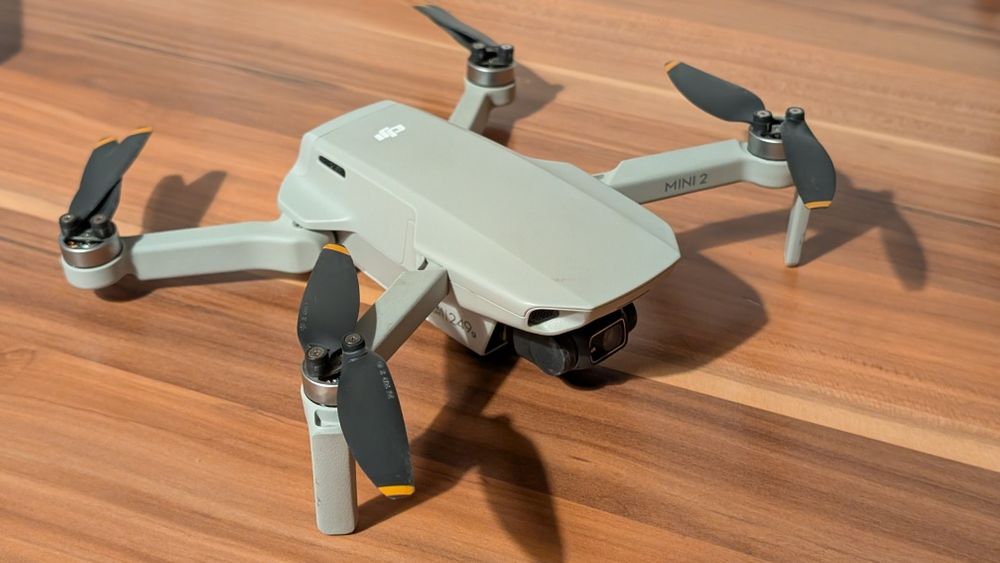 Dron DJI Mini 2 FMC 3 baterie, torba, RC-N3