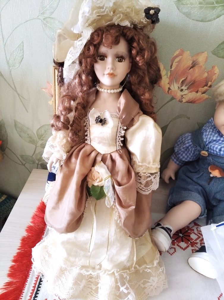Лялька порцелянова Кукла фарфорова