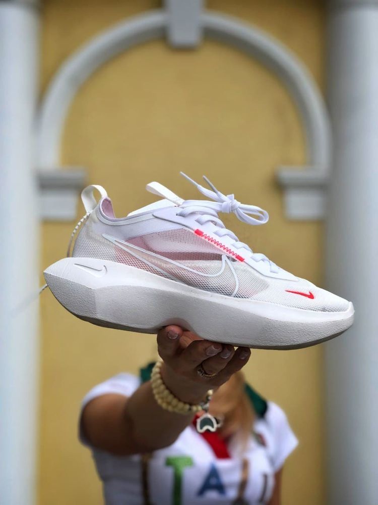 Кросівки жіночі nike vista lite white red