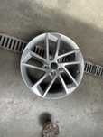 Nowa oryginalna felga seat Leon 17 cali 7j et49 5x112 5f0 super stan