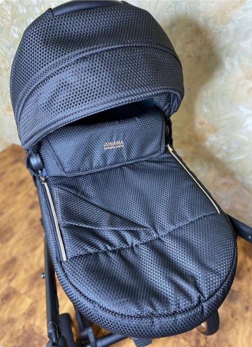 Продам коляску Junama diamond mirror satin
