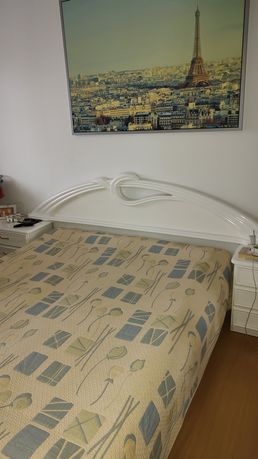 Duże 180×210 i wygodne łóżko