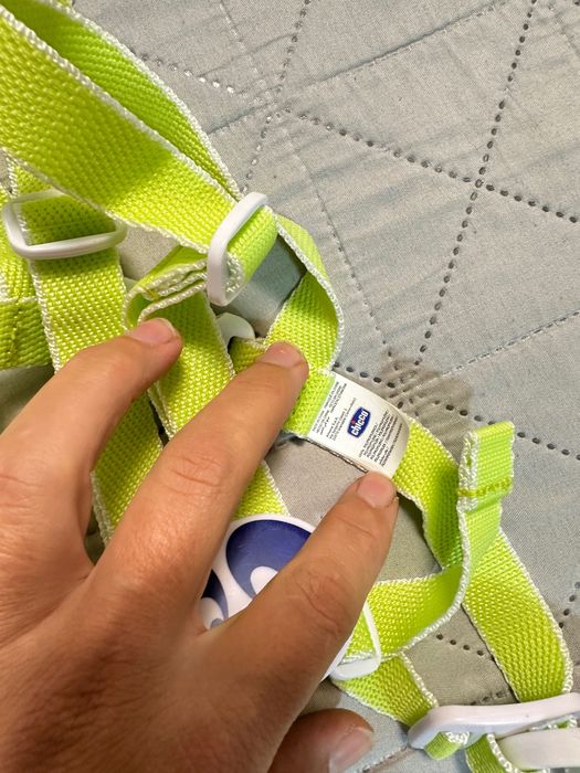 Вожжі для дітей фірми chicco