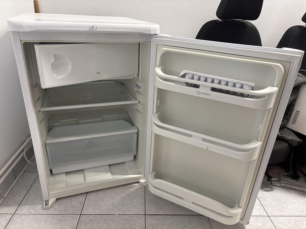 Lodowka z zamrazarka Indesit