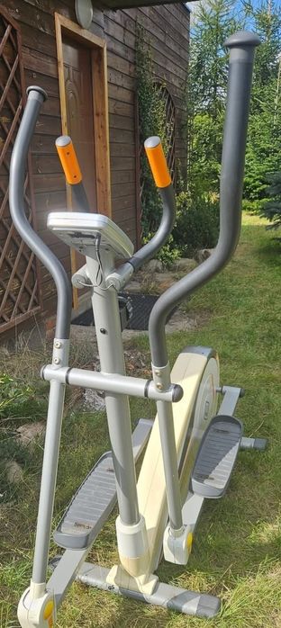 Orbitrek rowerek trenażer magnetyczny 
- opór magnetyczny, 8-stopniowy