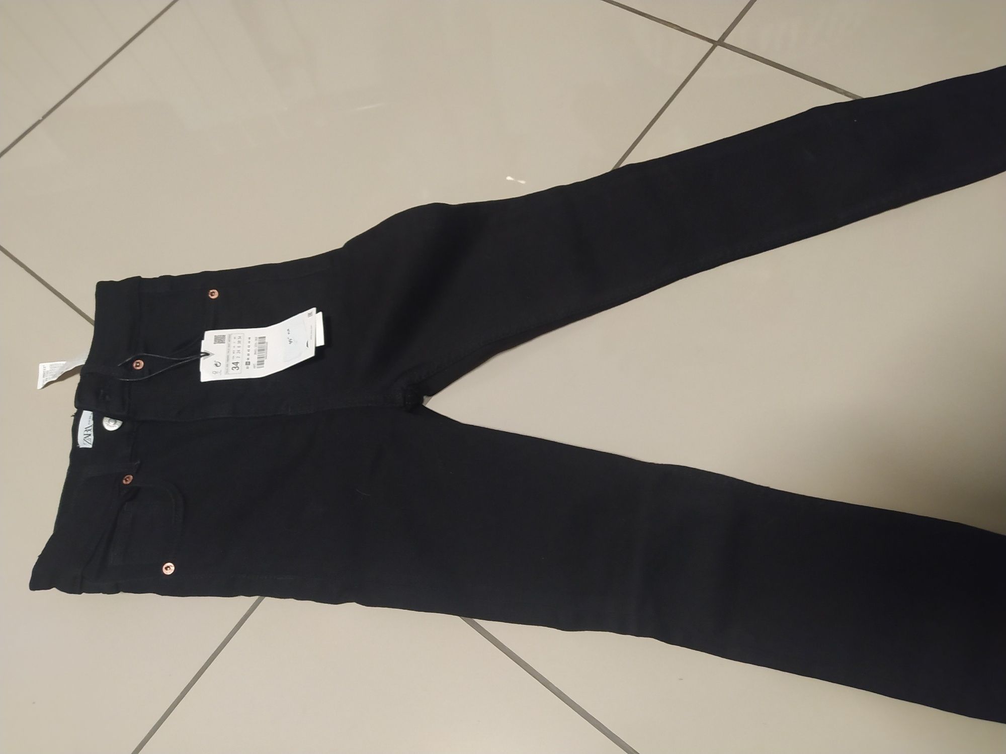 Nowe spodnie -jeansy Zara czarne Vintage r. 34