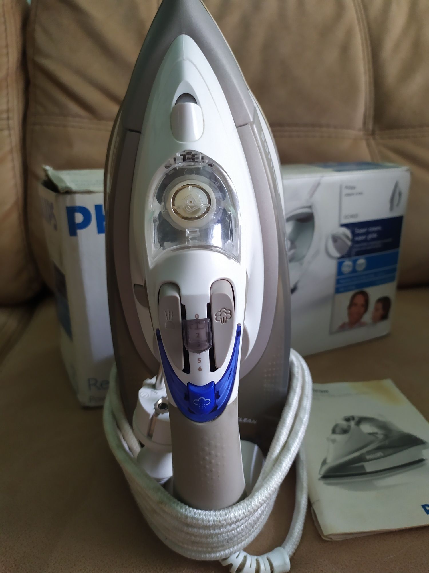 Утюг Philips GC 4440 Steam Iron