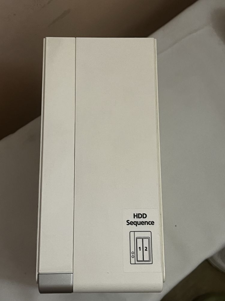 Сетевое дисковое хранилище QNAP TS-220