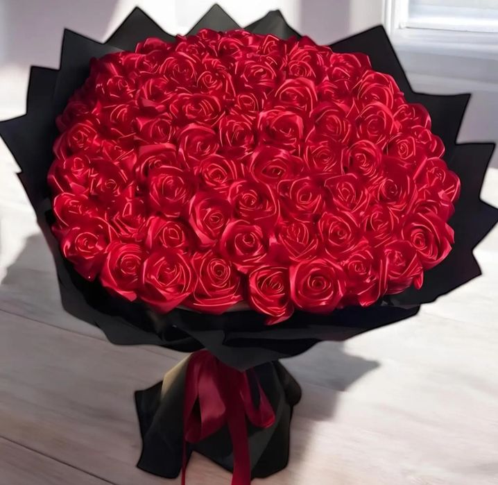 Продаж букетиків з Атласної стрічки