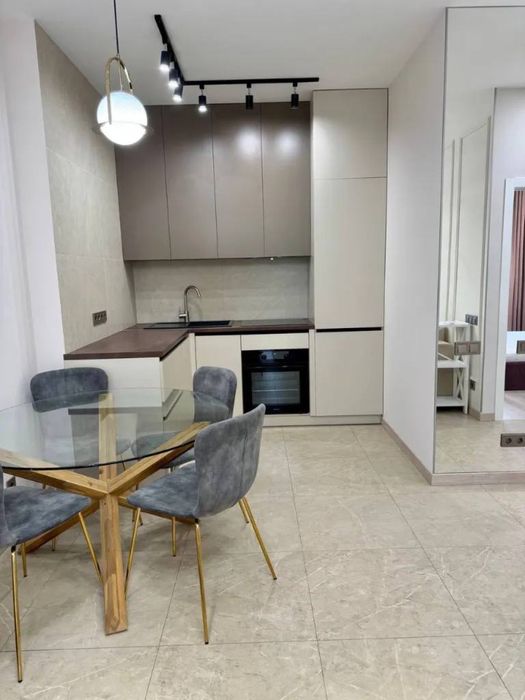 Новый! Продам 2-к квартиру в ЖК Женева с дизайнерским ремонтом, Центр