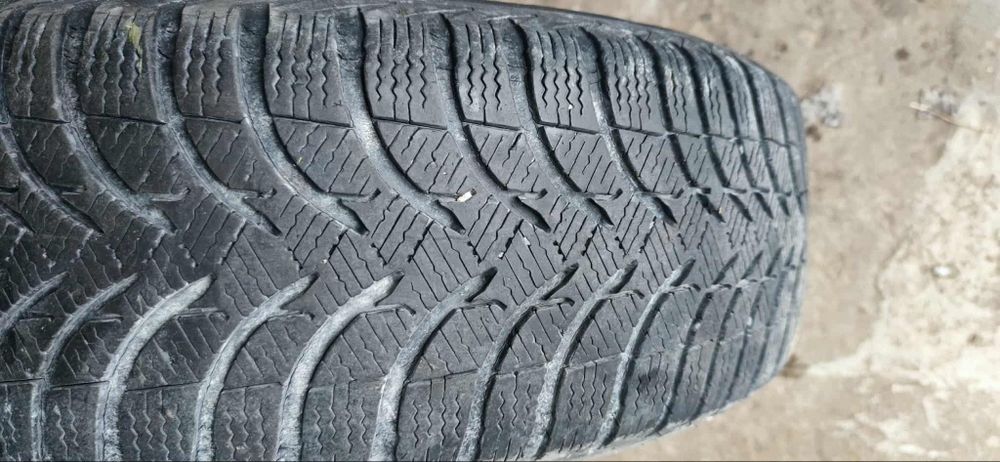 Felgi stalowe R15 z oponami Michelin – Golf V