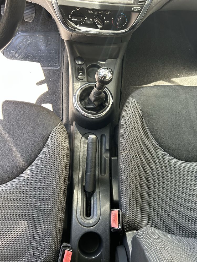 Carro - Citroen C2 VT