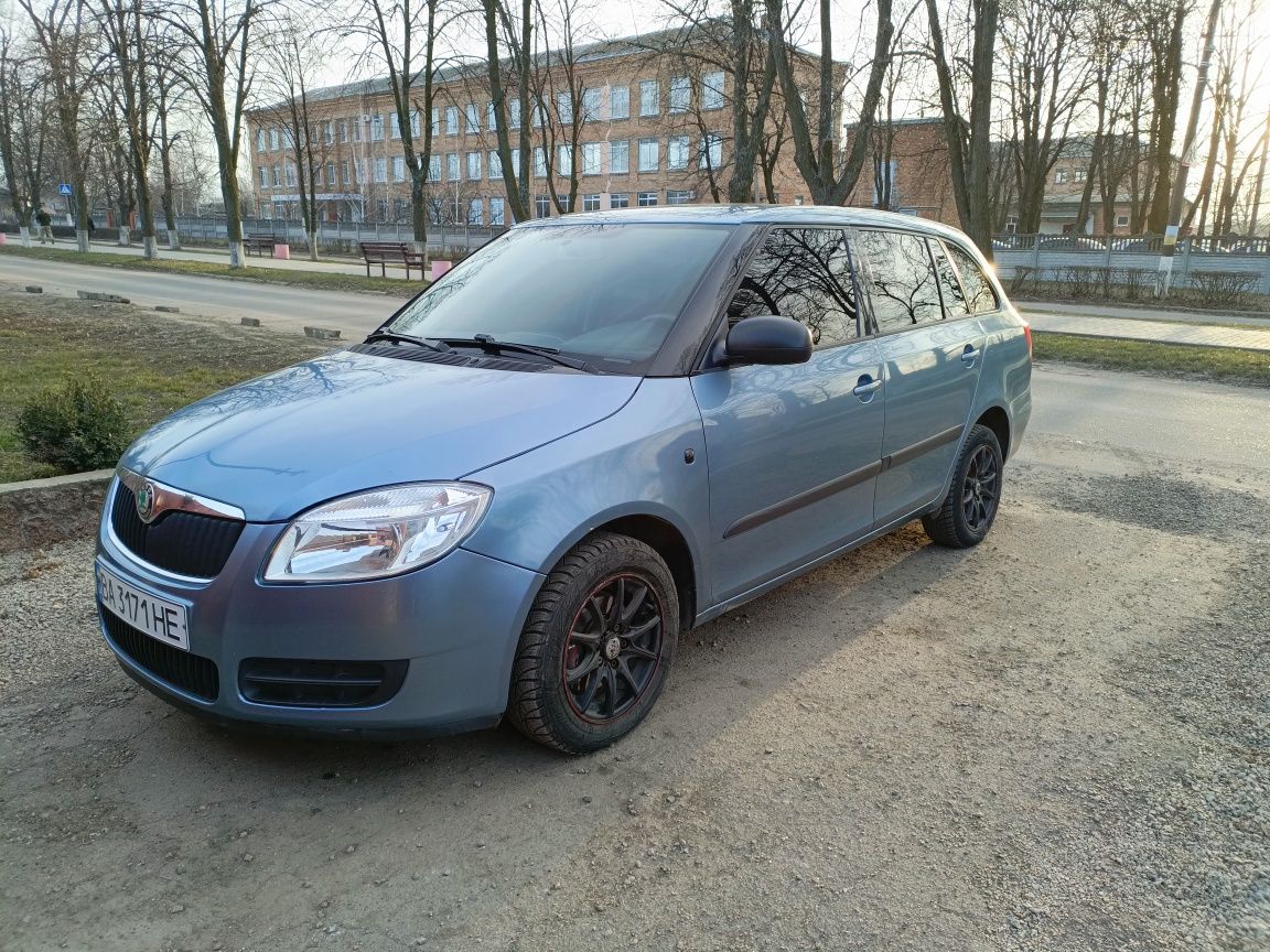 Skoda Fabia 1.2 бенз