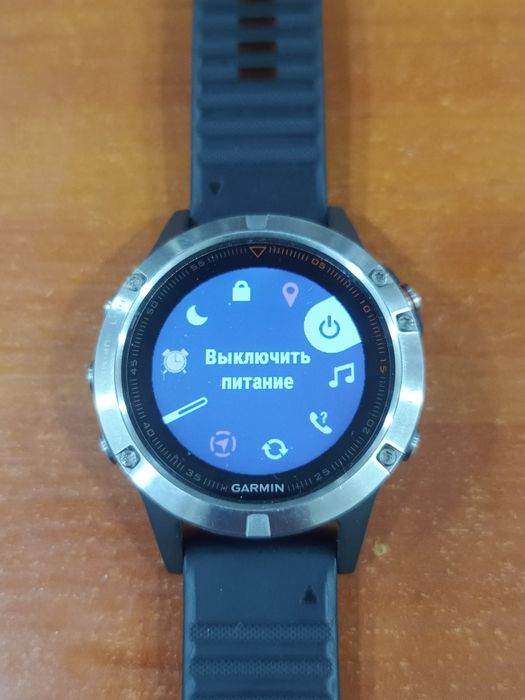 Годинник Garmin Fenix 5.