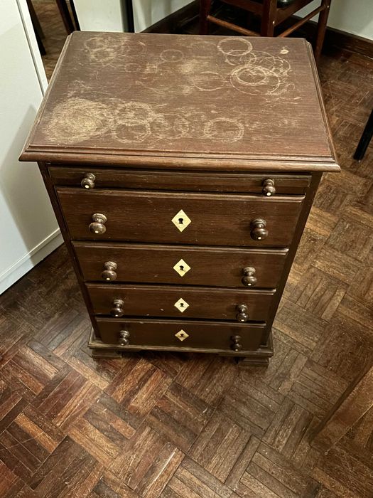 Vendo Mesa de Cabeceira