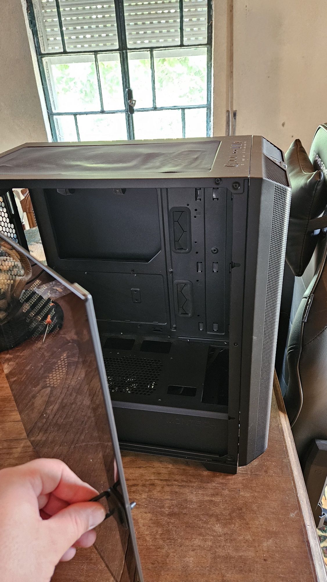 Caixa ATX Montech SKY ONE Lite Vidro Temperado