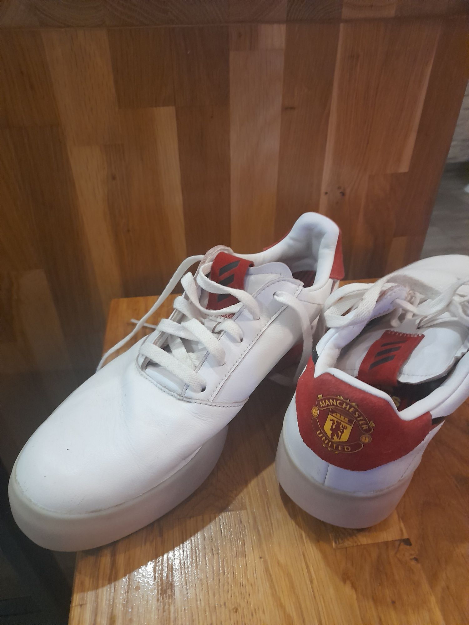 Buty Adidas Manchester 40 1/2