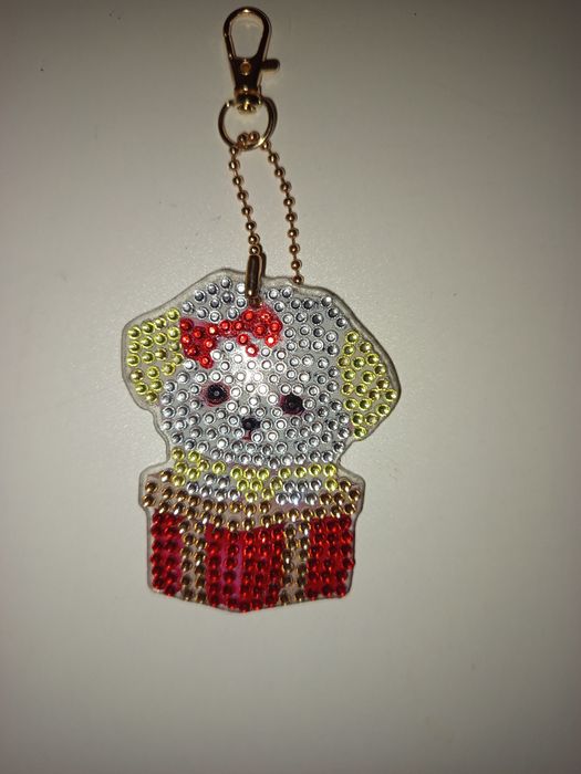 Брелки-цуценята з алмазу