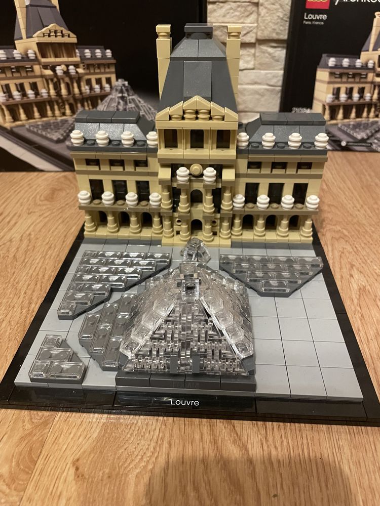 Lego architecture 21024 louvre