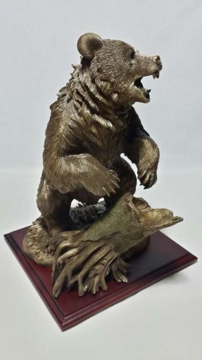 Подарок мужчине коллекционный Скульптура медведь