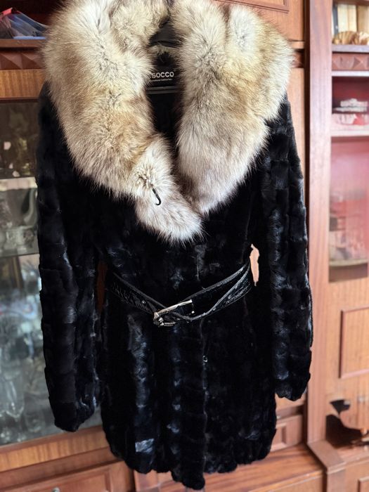 Шуба норковая б/у в черном цвете
