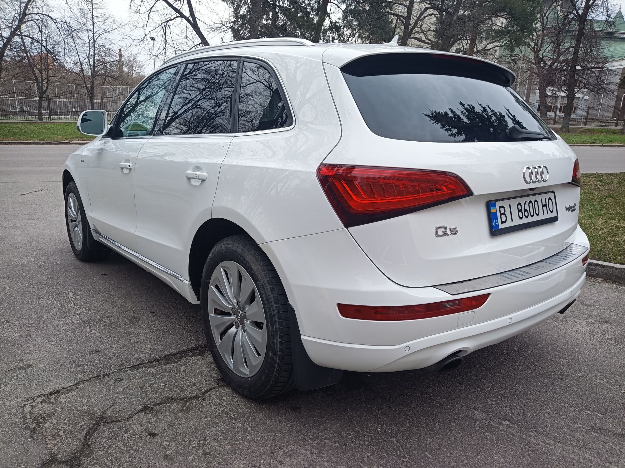 AUDI Q-5 Hybrid Full