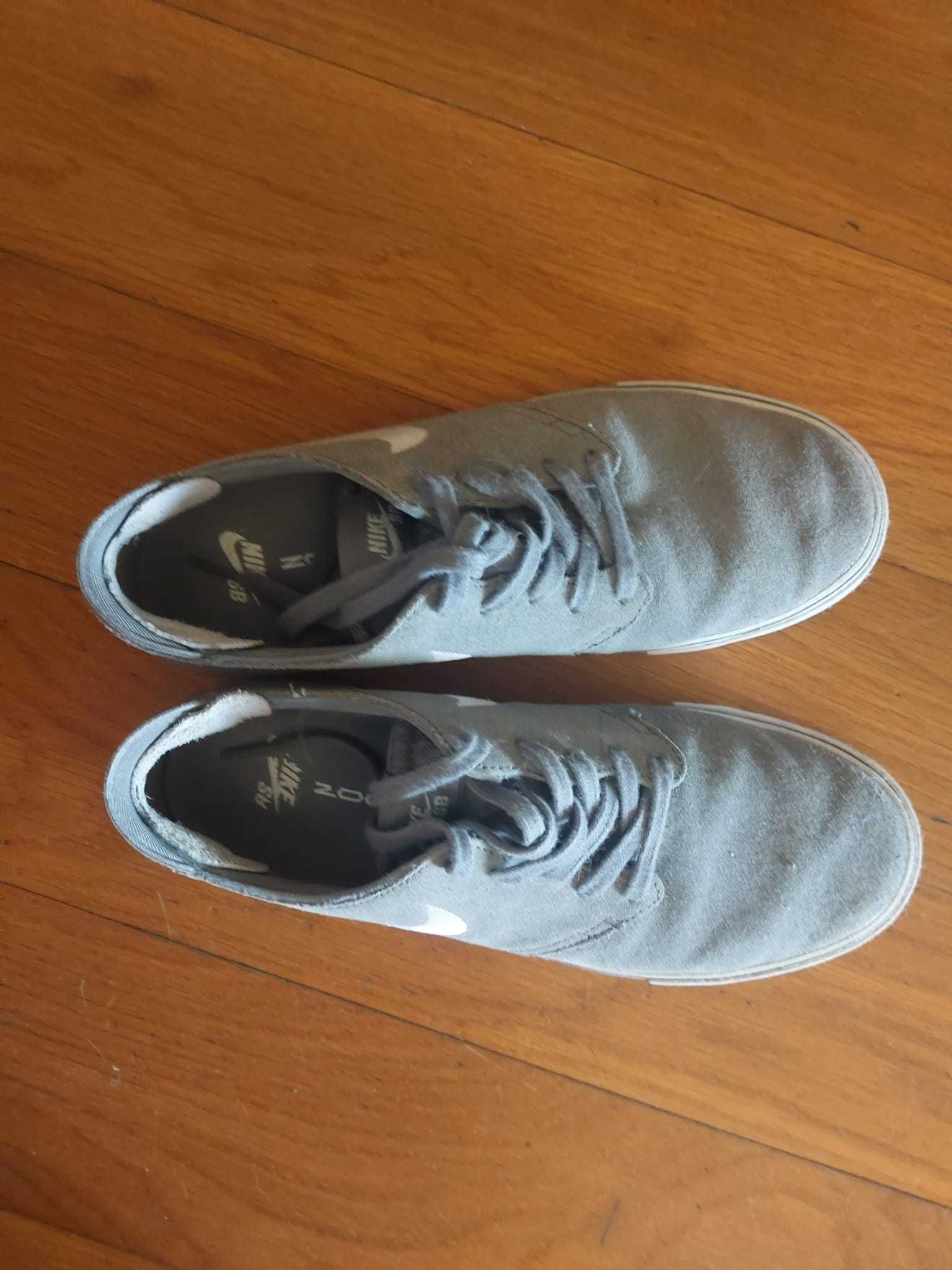 Sapatilhas Nike 43