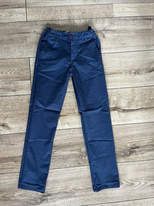 Spodnie CHINOS rozm. 140