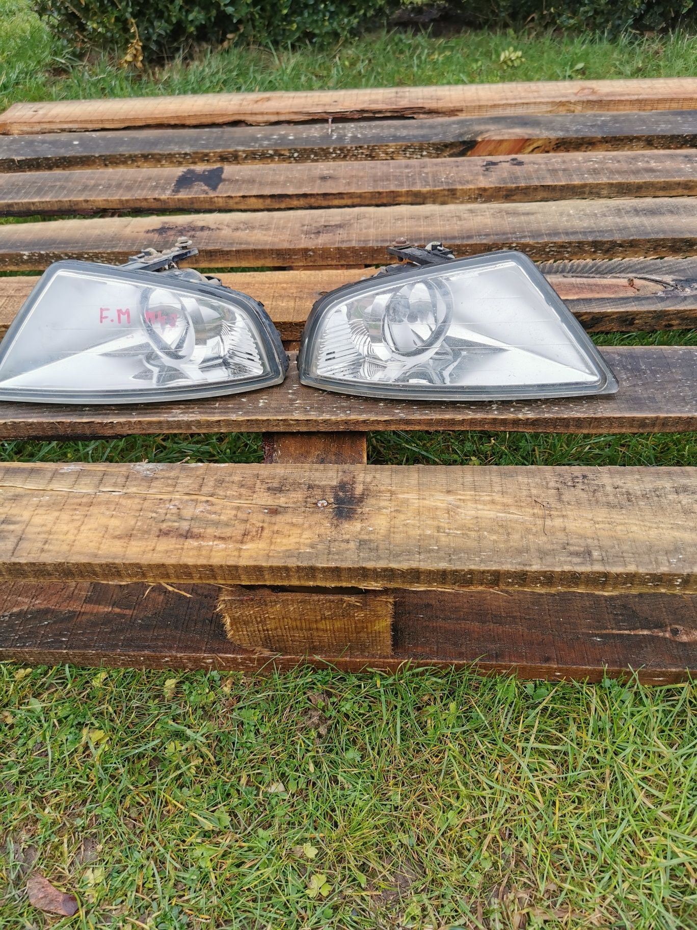 Lampy halogeny Ford Mondeo Mk3