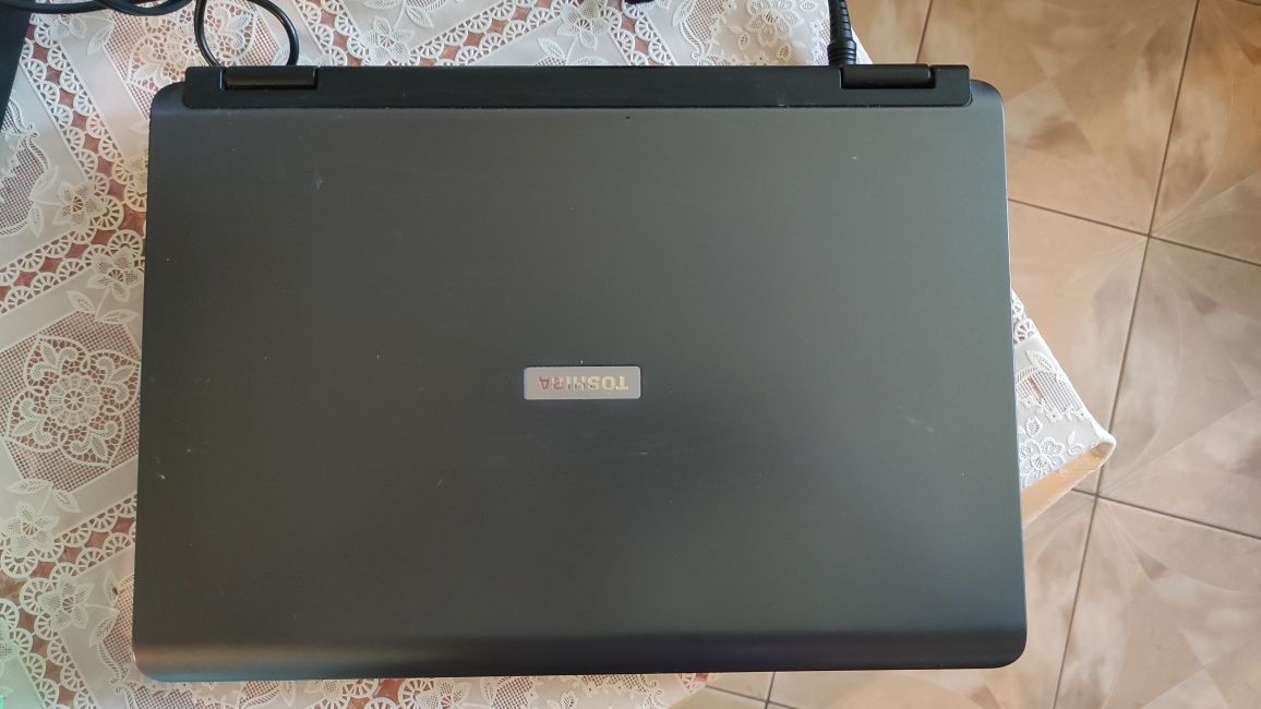 Laptop Toshiba_Satellite M105-S3041