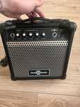 Gear4Music 15W Bass Amplifier Wzmacniacz Gitarowy
