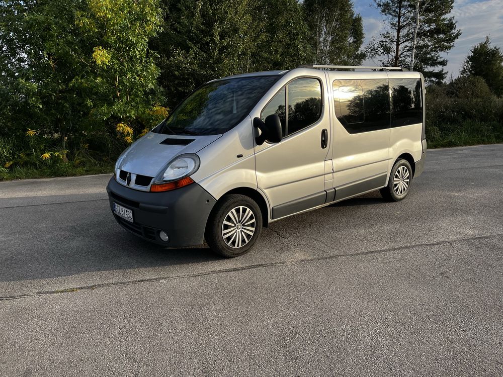 Renault trafic 8 os 1.9 dci