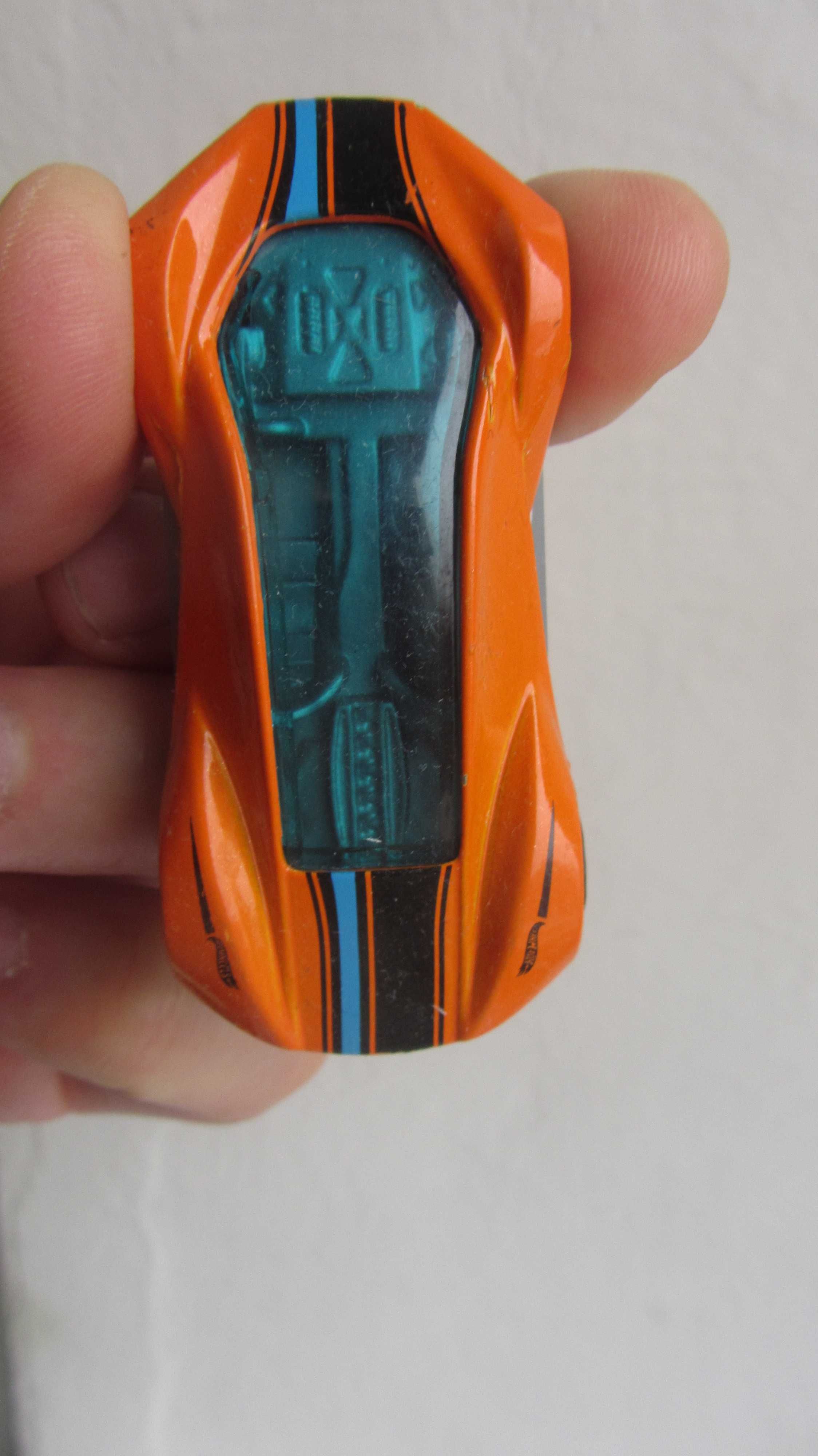 Машинка Exotique fjv81 hot wheels mattel 2017