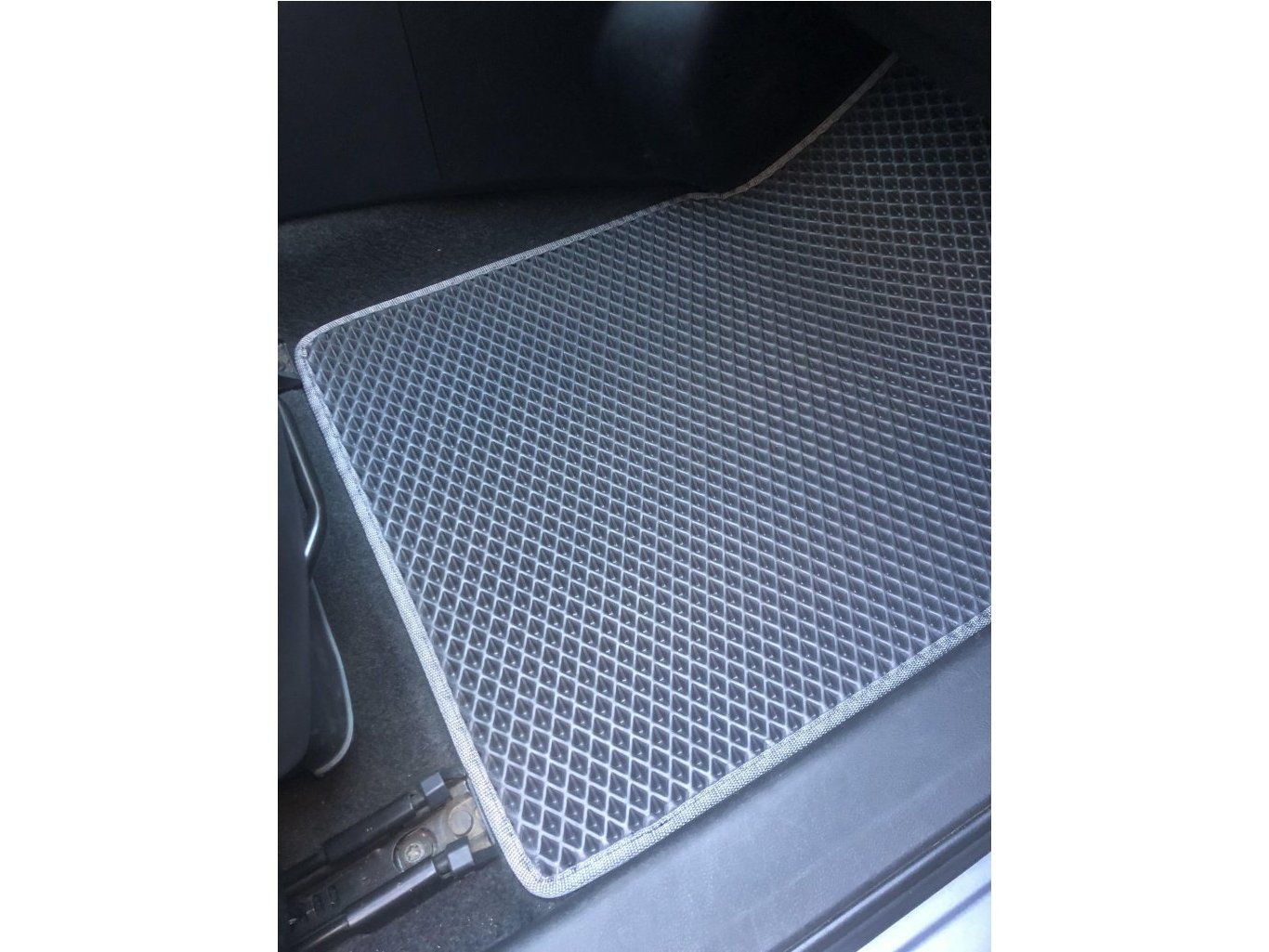 Nissan Qashqai 2007-2014 Коврики салона (EVA оригинал, цвета в асс.)
