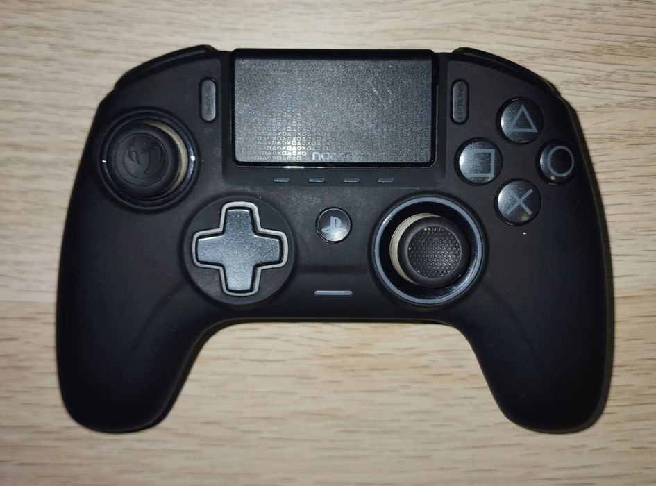 Nacon Revolution Pro PS4