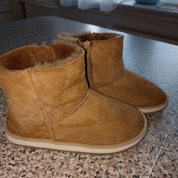 Зимові уггі Фірми Zara