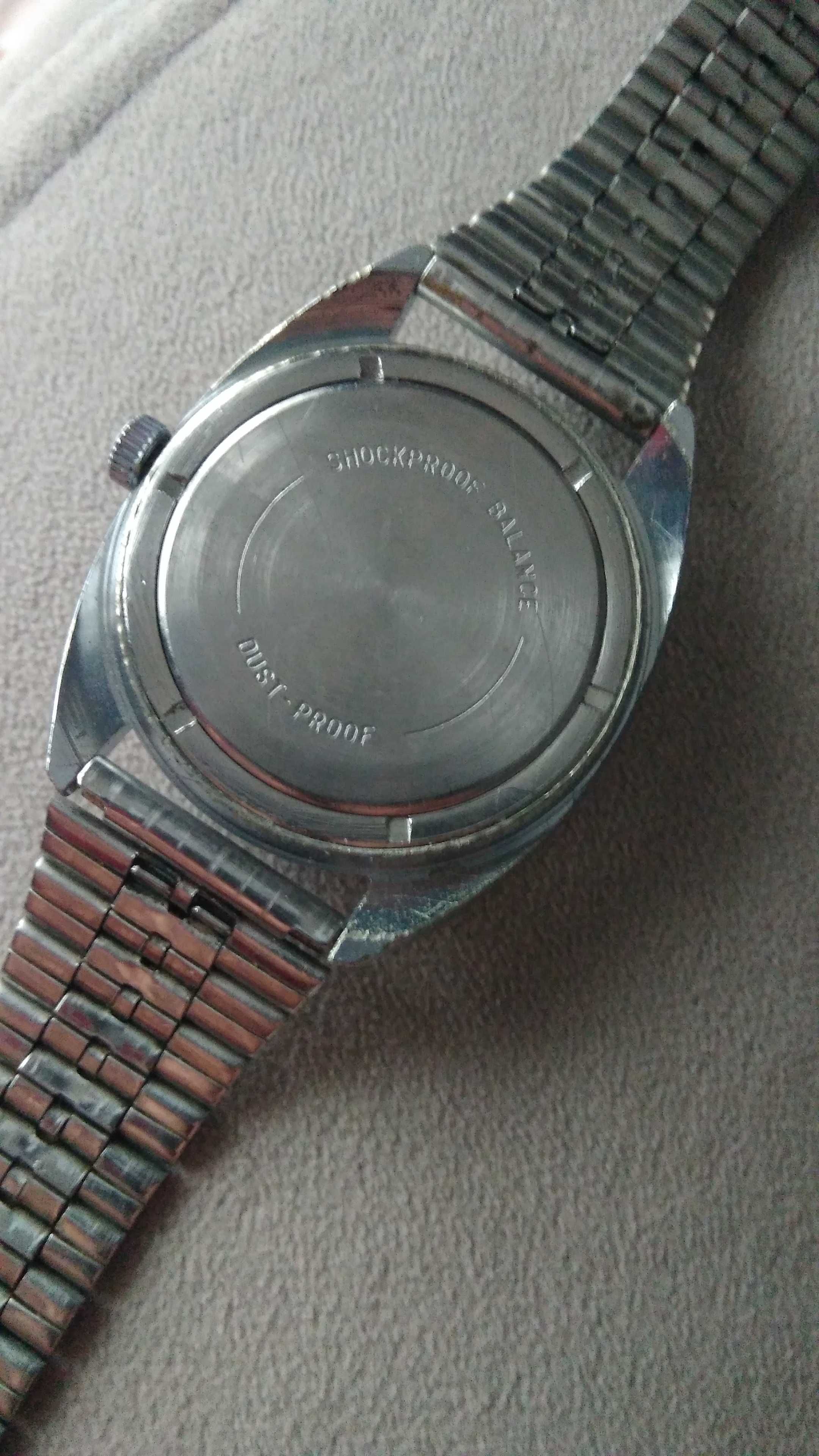 Zegarek Wostok mechaniczny PRL vintage