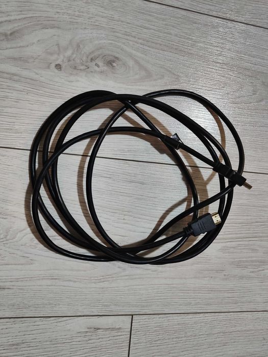 Kabel HDMI - Średni Nowy