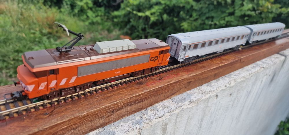 Vagons e locomotivas raras alta qualidade .