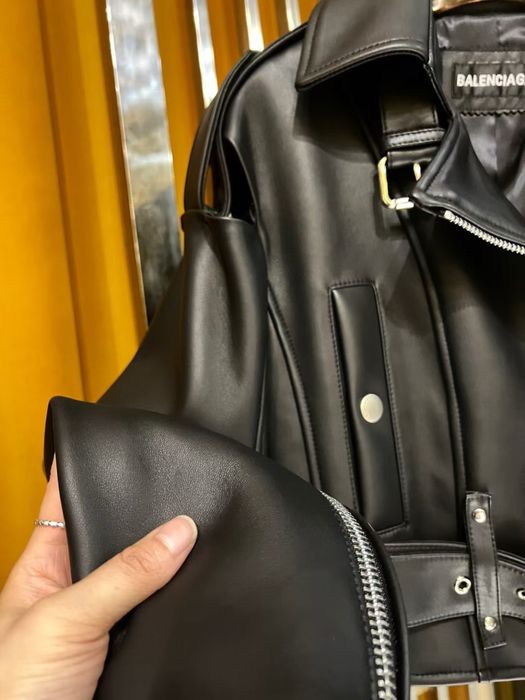 Куртка натуральная кожа Balenc*ga