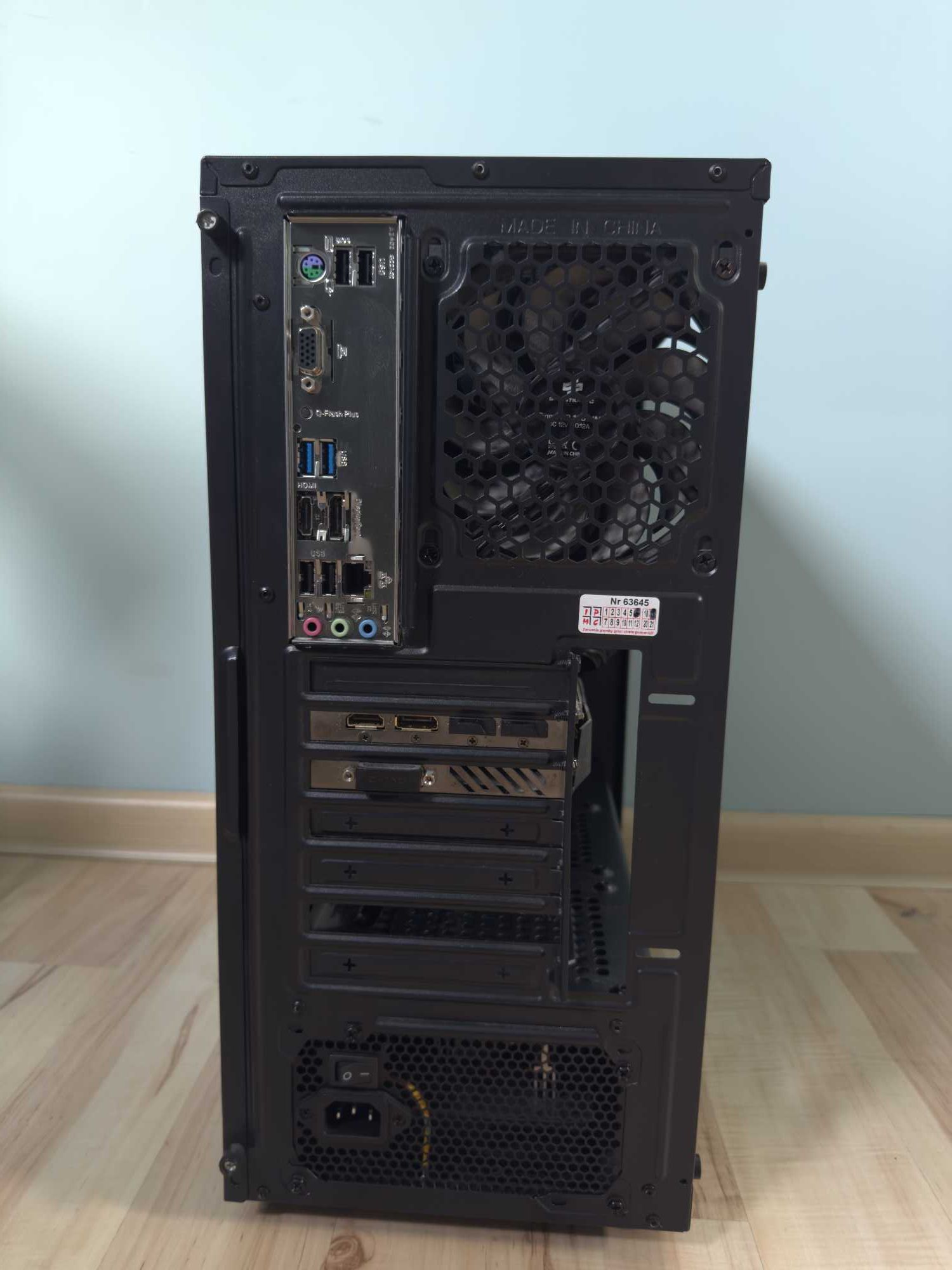 PC Ryzen 7 8700F, Radeon RX570, 32GB RAM, 1250GB Pamięci, Win11