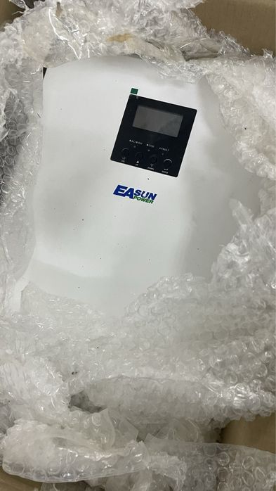 Гібридний сонячний інвектор……..