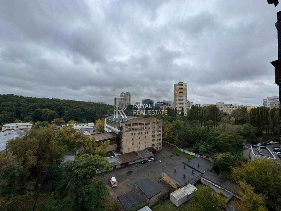 Продаж 2 кімн. Квартира, 2 спальні, вул. Кавказька, Солом'янка, Київ