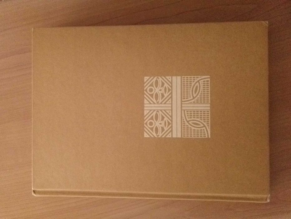 Livro Sagrada esperança, de Agostinho Neto
